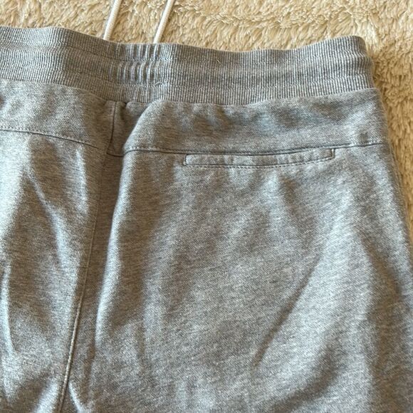 Alumnus gray shorts - Picture 4 of 16